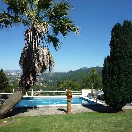 펜션 Freistehendes In Colares Mit Grill, Garten Und Terrasse